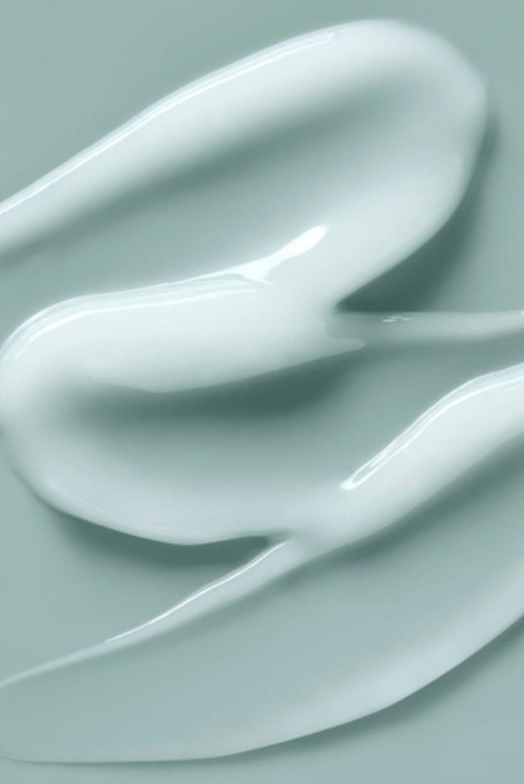 Texture légère et non grasse de la Crème Hydratante 72H C-LAB, absorption rapide.